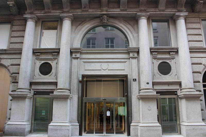 LOMBARDIA MI MILANO Palazzo di Via Foscolo 1 005