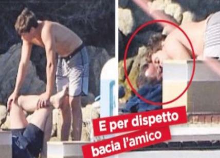 Luigi Berlusconi: quel bacio in bocca all'amico a Villa Certosa - FOTO