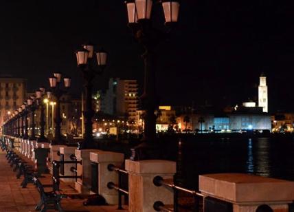Bari, 'M'illumino di meno' XIII edizione Si spengono Lungomare e Aeroporto