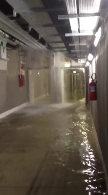 L'ospedale di Bergamo allagato L'ospedale di Bergamo allagato