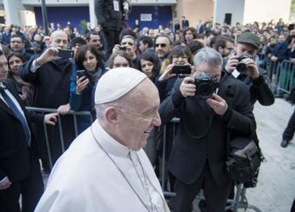 Scoppia il terzo Vatileaks? Ancora scandali in Vaticano Scoppia il terzo Vatileaks? Ancora scandali in Vaticano