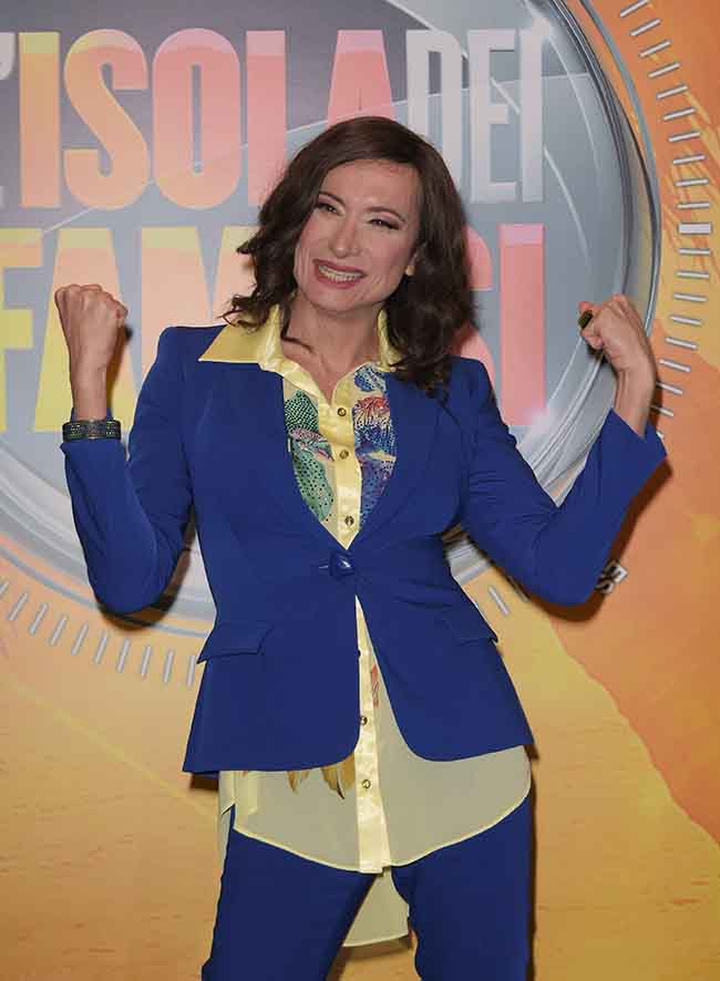 presentazione isola famosi (7)