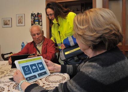 Al via il progetto “Poste c’è”: over 65 connessi via tablet con i propri cari