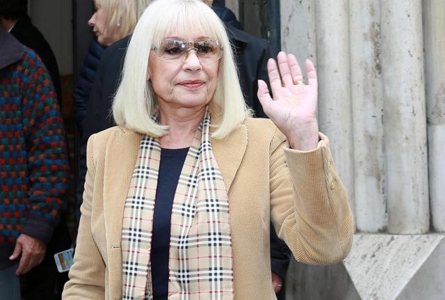 RAFFAELLA CARRA' RAFFAELLA CARRA'