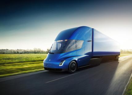 Tesla Semi: il camion elettrico che rivoluzionerà la mobilità dei tir