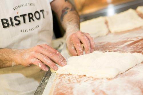 Il Bistrot di Autogrill a Identità Golose: un Open Lab sulle nuove tendenze alimentari, con un occhio di riguardo per il cibo vegano e vegetariano.