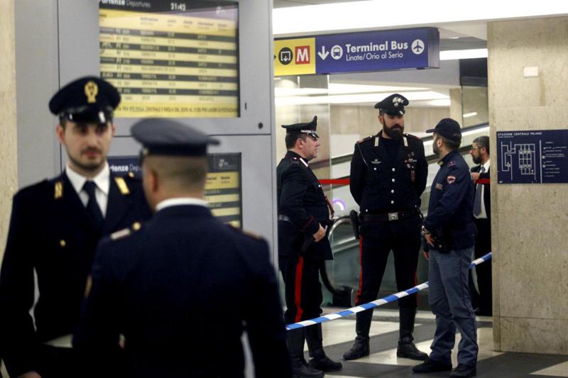 Stazione Centrale: militari accoltellati da italo-tunisino Stazione Centrale: militari accoltellati da italo-tunisino