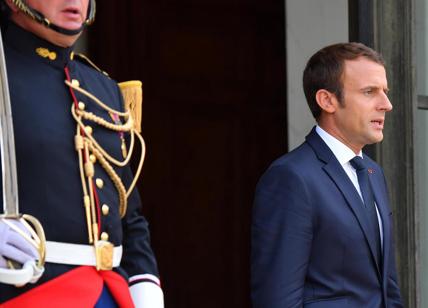 Francia, crolla la popolarità di Macron