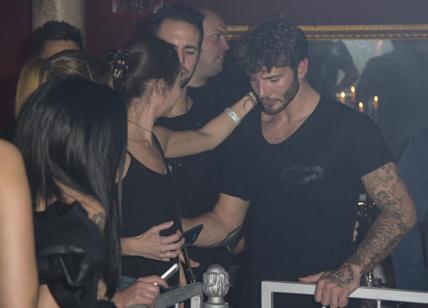 Isola dei Famosi 2018, Stefano De Martino lascia Amici: va sull'ISOLA DEI FAMOSI (NEWS)