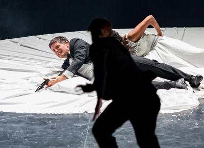 the bodyguard il musical ettore bassi the bodyguard il musical ettore bassi