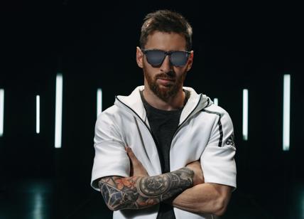 Leo Messi firma una collezione di occhiali da sole per Hawkers