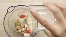 Come preparare il frullato per rafforzare le unghie