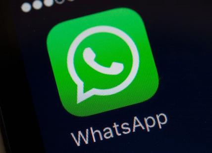 WhatsApp alza l'età minima per l'uso nell'Ue a 16 anni
