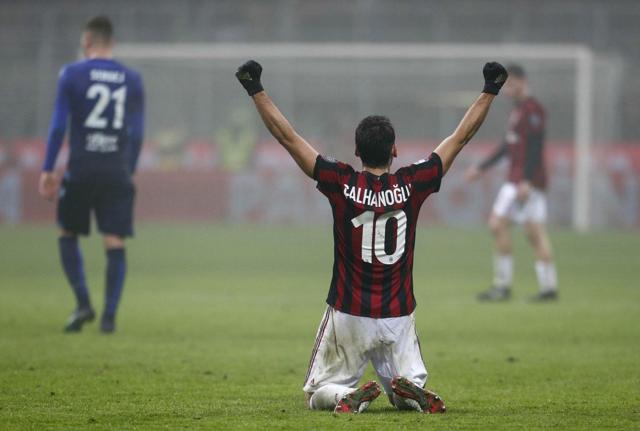 Hakan Calhanoglu (foto Lapresse) Hakan Calhanoglu (foto Lapresse)
