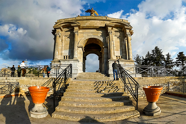 Harry di Prisco algeria monumento ai caduti