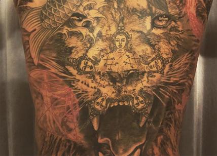 Ibrahimovic, tatuaggio di un leone (e non solo) sulla schiena. LA FOTO