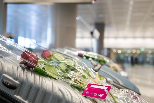 Qatar Airways stupisce i suoi passeggeri con un’inaspettata sorpresa nel giorno più romantico dell’anno.