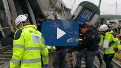 Treno deragliato video