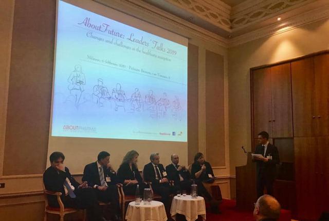 La tavola rotonda condotta da Stefano Di Marzio (foto dalla pagina Facebook di AboutPharma) La tavola rotonda condotta da Stefano Di Marzio (foto dalla pagina Facebook di AboutPharma)