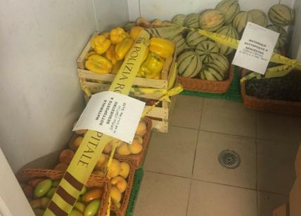 Testaccio: sequestrati in un supermercato 150kg di frutta, verdura e surgelati