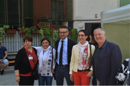 L’Assessore alle Politiche sociali, abitative e disabilità di Regione Lombardia Stefano Bolognini con i funzionari ALER Milano che hanno supervisionato l’evento. L’Assessore alle Politiche sociali, abitative e disabilità di Regione Lombardia Stefano Bolognini con i funzionari ALER Milano che hanno supervisionato l’evento.
