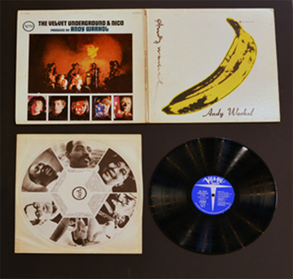 Andy Warhol The Velvet Underground & Nico, 1967 Original LP Collezione privata, Monaco (MC) © The Andy Warhol Foundation for the Visual Arts Inc. by SIAE 2018 per A. Warhol Andy Warhol The Velvet Underground & Nico, 1967 Original LP Collezione privata, Monaco (MC) © The Andy Warhol Foundation for the Visual Arts Inc. by SIAE 2018 per A. Warhol