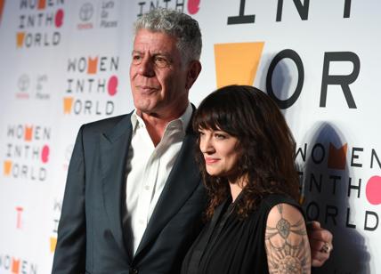 Morto Bourdain. Chef-scrittore. Era compagno di Asia Argento, suicida