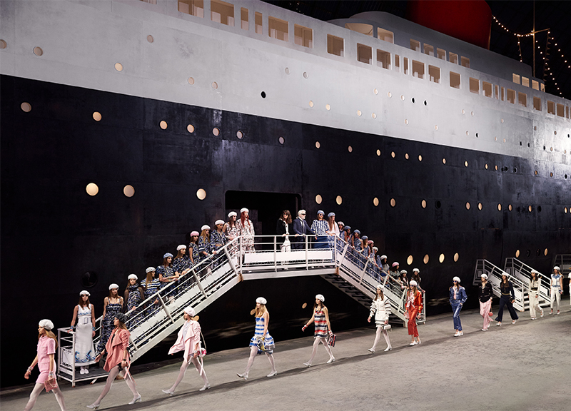Articolo CHANEL 2018 19 CruiseCollection Finale picture by Olivier Saillant 002 Articolo CHANEL 2018 19 CruiseCollection Finale picture by Olivier Saillant 002