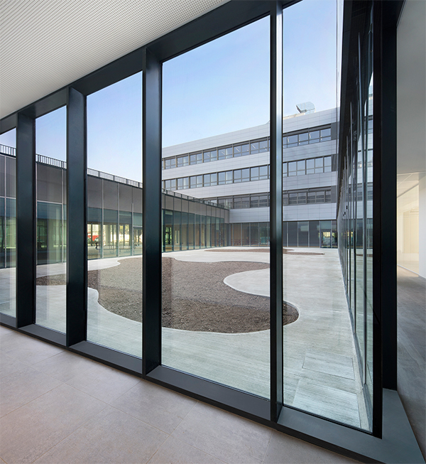 BLV SIEMENS HEADQUARTERS 2