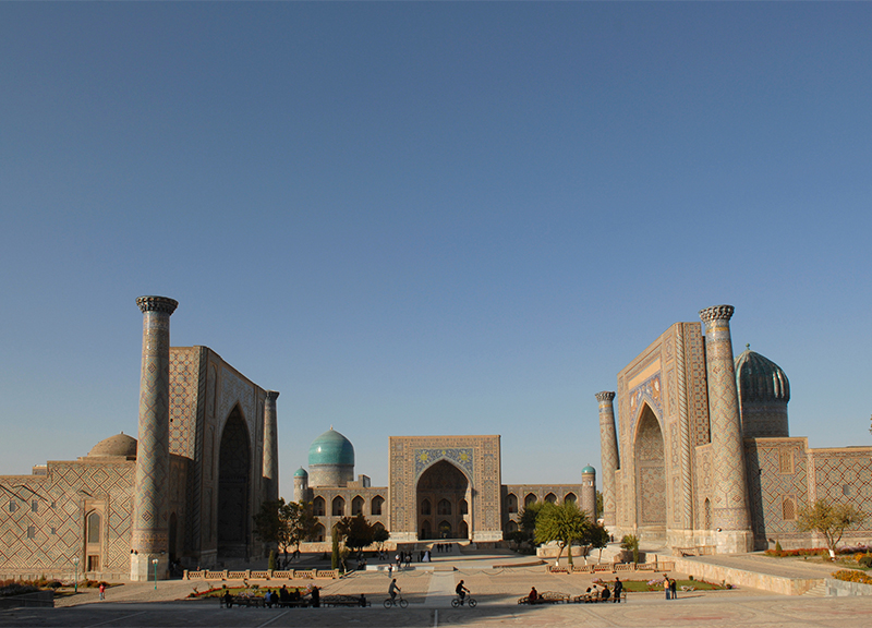 booking ape Samarkand, Uzbekistan