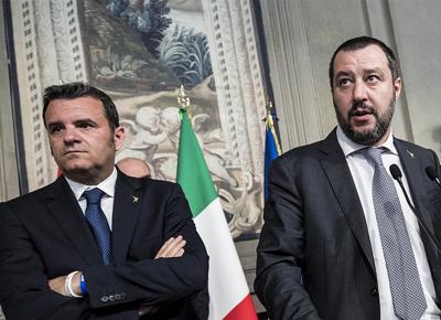 Centinaio Salvini ape 2