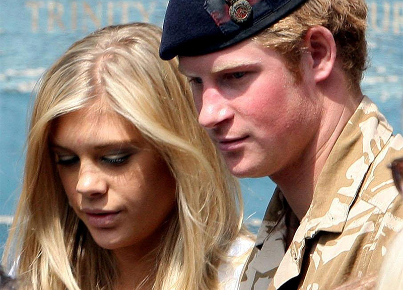 Chelsy Davy ape principe harry 4