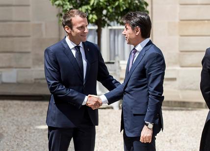 Italia-Francia: Conte-Macron, è tregua. "Ok agli hotspot Ue nei paesi d'orig
