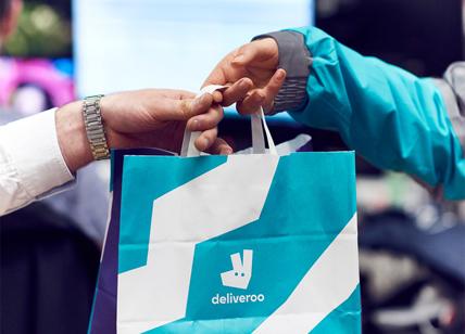 Deliveroo, via i piatti a base di pinne di squalo dalle tavole degli italiani