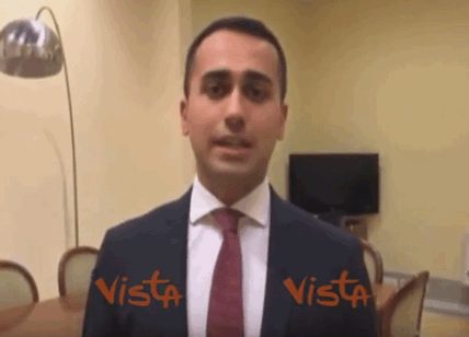 Maltempo, Di Maio mostra in diretta l'Iban per le donazioni