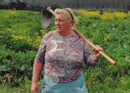 Dolores, la sosia di Trump è una contadina spagnola di 64 anni