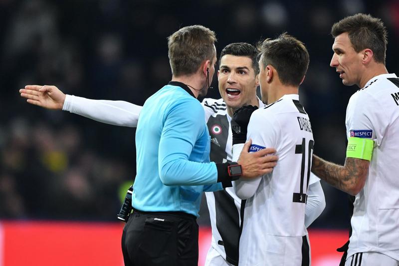 Dybala Cristiano Ronaldo e Mandzukic (foto Lapresse) Dybala Cristiano Ronaldo e Mandzukic (foto Lapresse)