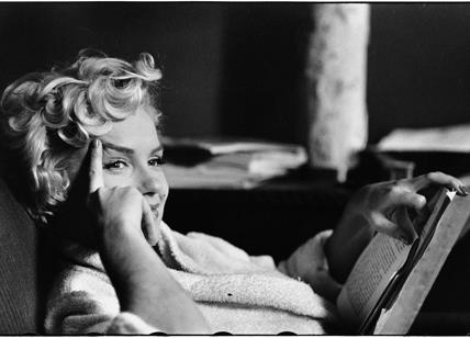 Pavia, i click di Erwitt: ironia e romanticismo in bianco e nero