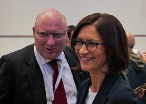 Giampaolo Berni Ferretti con il Presidente onorario di Milano Vapore Maria Stella Gelmini Giampaolo Berni Ferretti con il Presidente onorario di Milano Vapore Maria Stella Gelmini