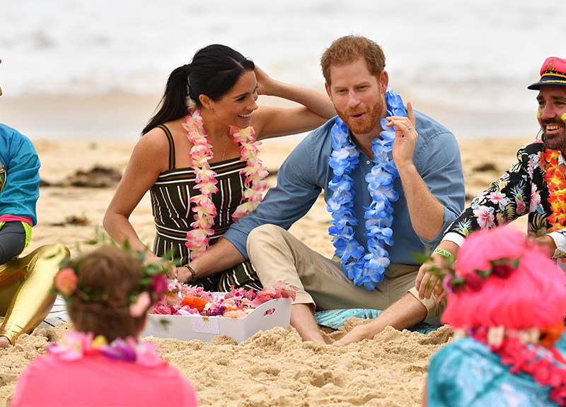 Harry e meghan australia spiaggia ape