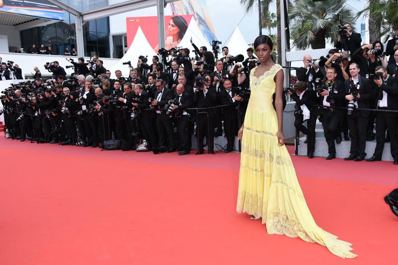 Leomie Anderson in abito TWINSET Leomie Anderson in abito TWINSET