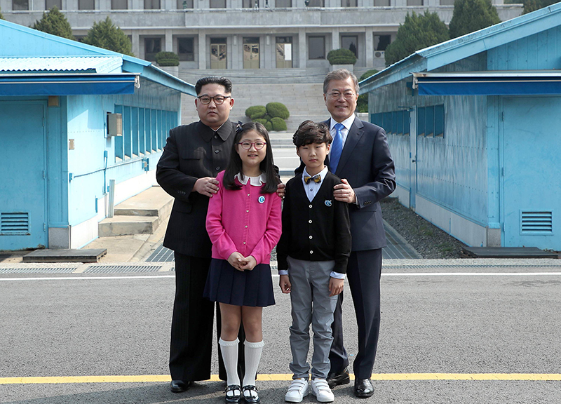 incontro due coree Moon Jae in e Kim Jong Un ape 7