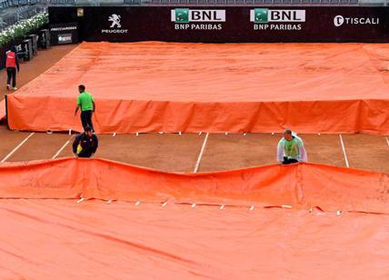 Internazionali di tennis, vince la pioggia: match sospesi per il maltempo