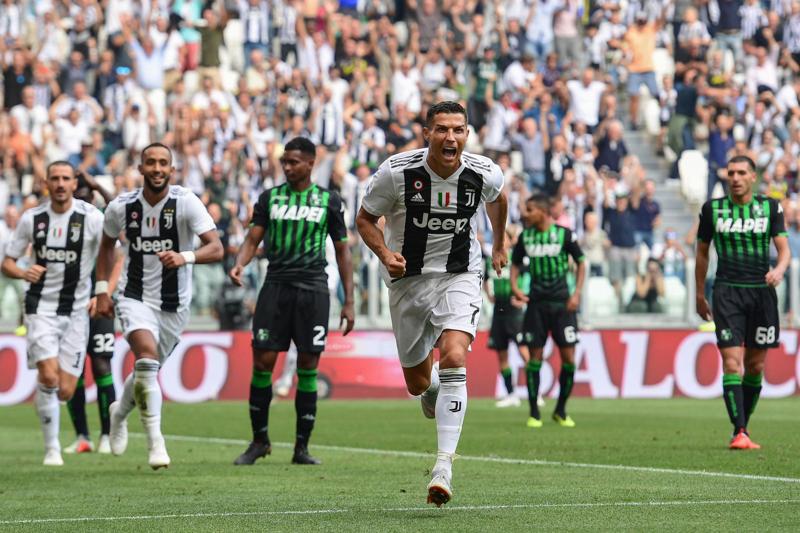 Cristiano Ronaldo (foto Lapresse) Cristiano Ronaldo (foto Lapresse)