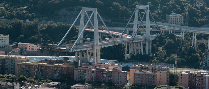Genova ponte crollato, ne cadono 20 l'anno. E centinaia sono a rischio. Mappa