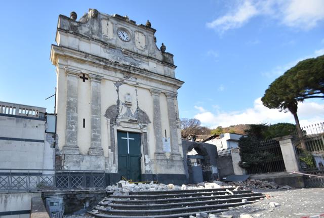 Terremoto 4.8 a Catania, feriti e danni ingenti a Fleri, Monterosso e Santa Venerina Terremoto 4.8 a Catania, feriti e danni ingenti a Fleri, Monterosso e Santa Venerina