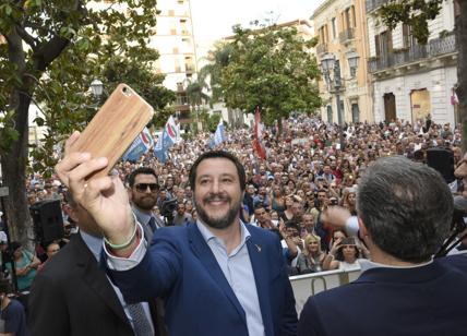 Dall'immigrazione a Saviano, così Salvini raccoglie più consensi di Di Maio