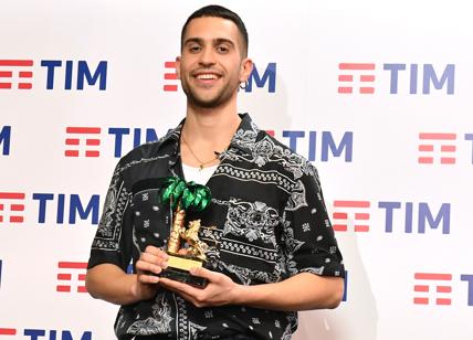 Sanremo, il successo di Mahmood è una truffa per i telespettatori e per Tim