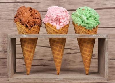 Maestri gelatieri gelatoTre coni ape