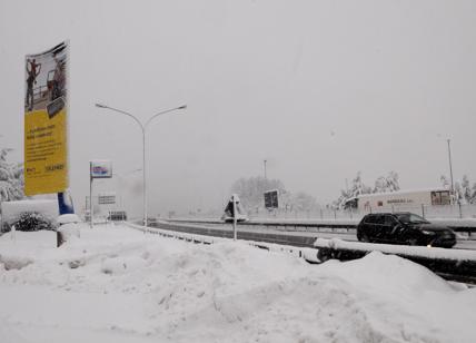 Maltempo, Autobrennero chiusa per neve: 12 km di code